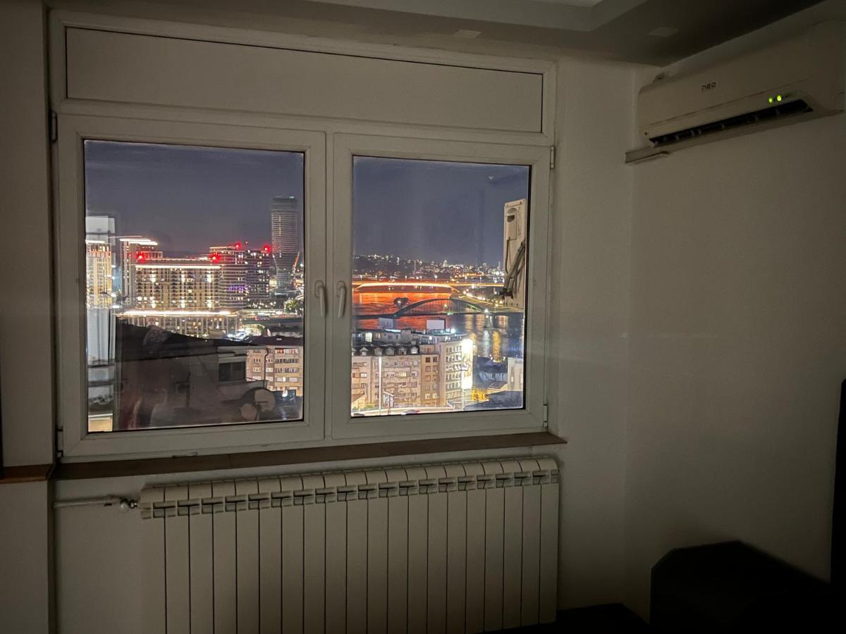 Central Sky View Apartment Belgrado Buitenkant foto