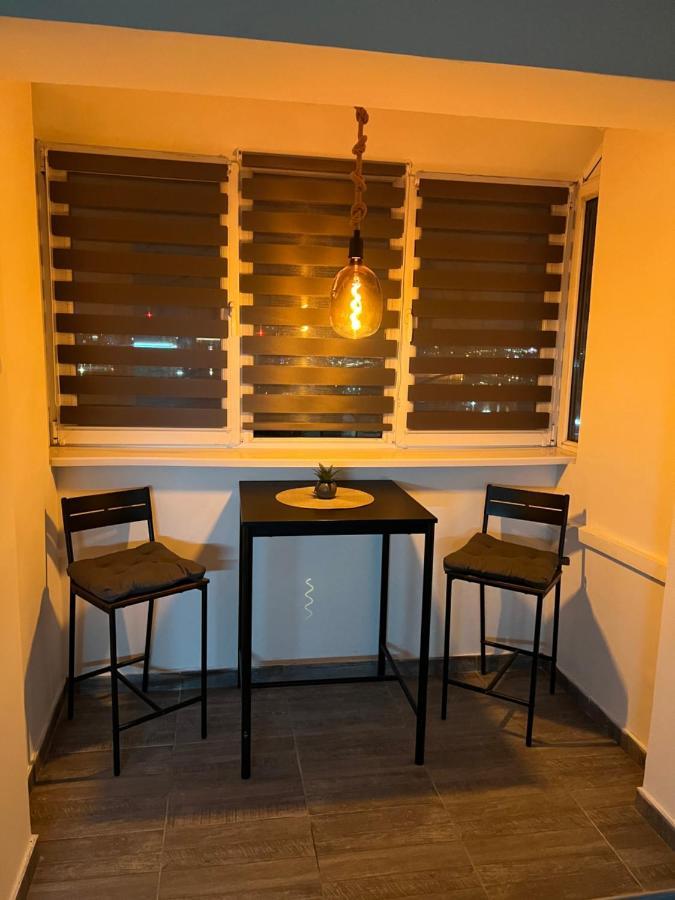 Central Sky View Apartment Belgrado Buitenkant foto