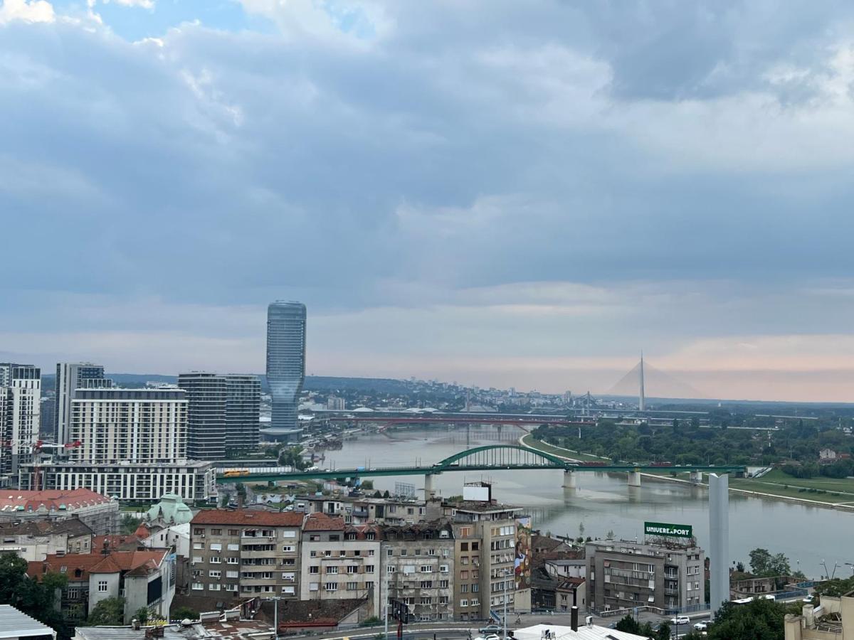 Central Sky View Apartment Belgrado Buitenkant foto